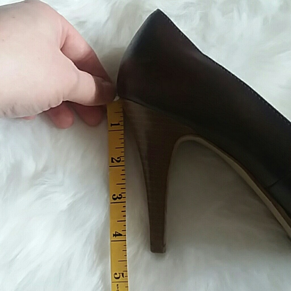 Heels - Picture 5 of 8
